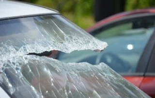 Fresno windshield repair experts
